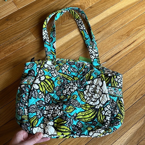 Vera Bradley Glenna bag in Island Bloom NWT - Picture 4 of 5